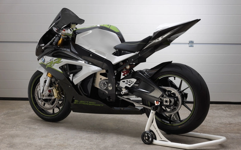 BMW eRR hyper-sporty