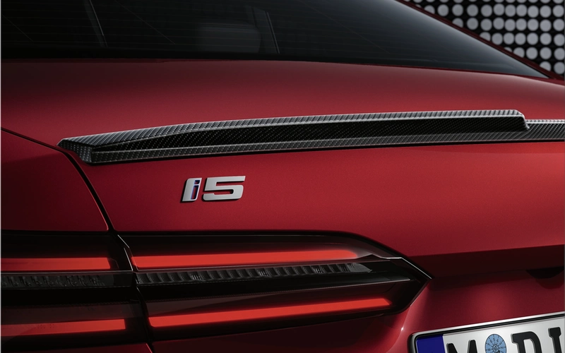BMW i5