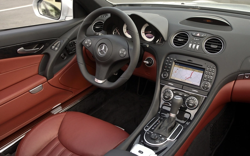 Mercedes-Benz SL550