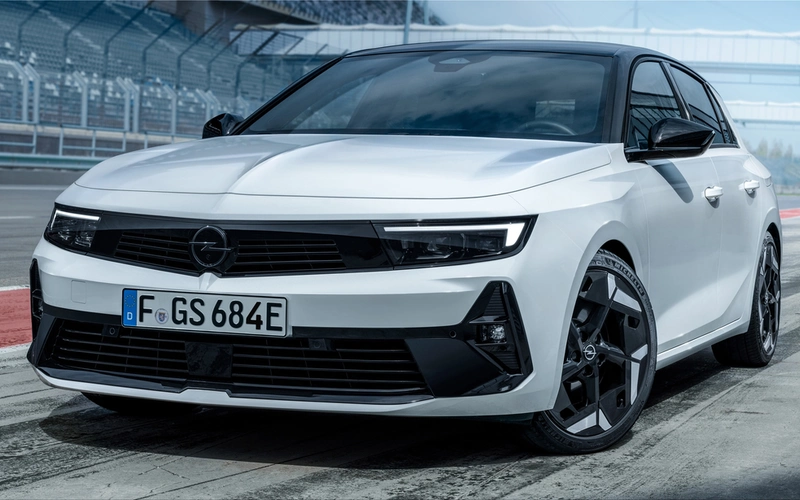 Opel Astra GSe