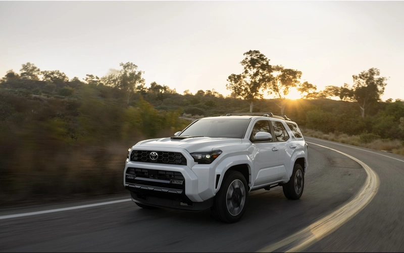 Toyota 4Runner Hybrid Off-road SUV 2026