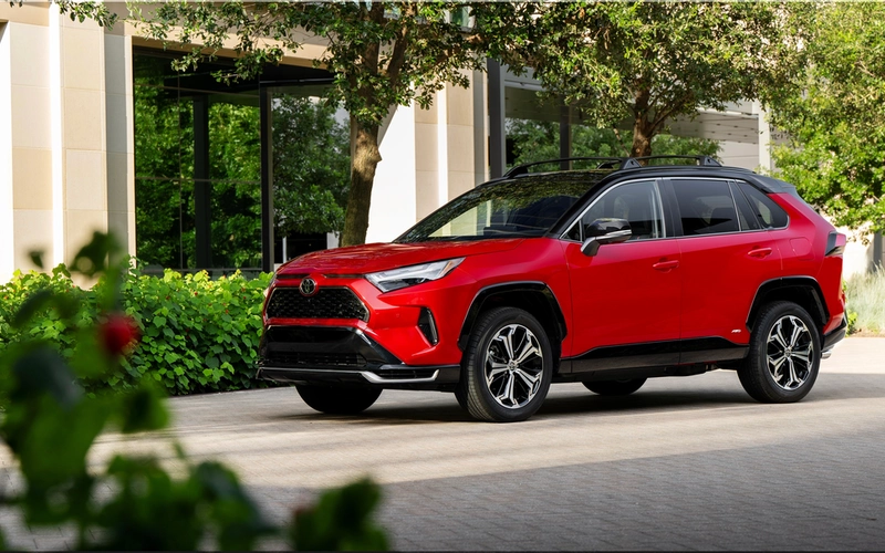 2025 Toyota RAV4 PHEV