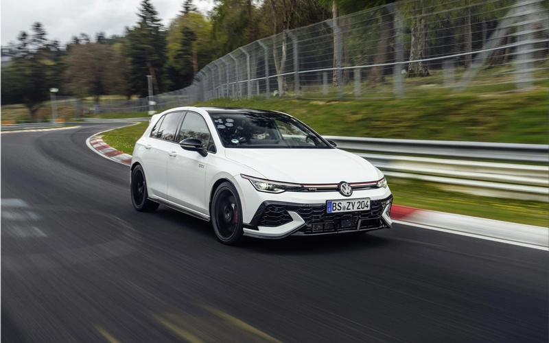 Volkswagen Golf GTI Edition 50