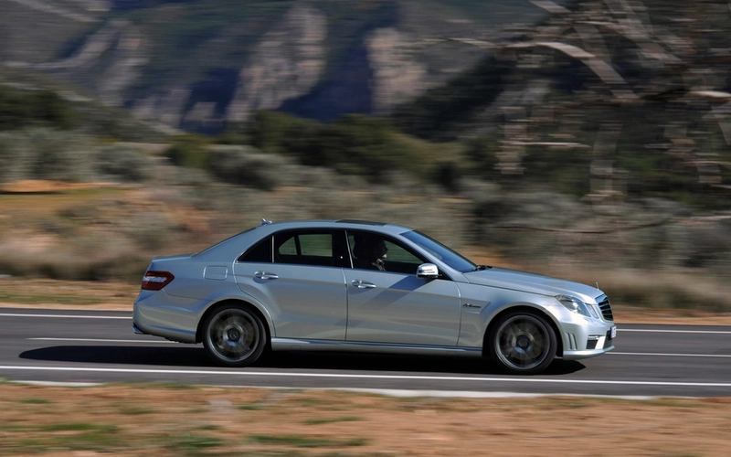 Mercedes Luxury Cars