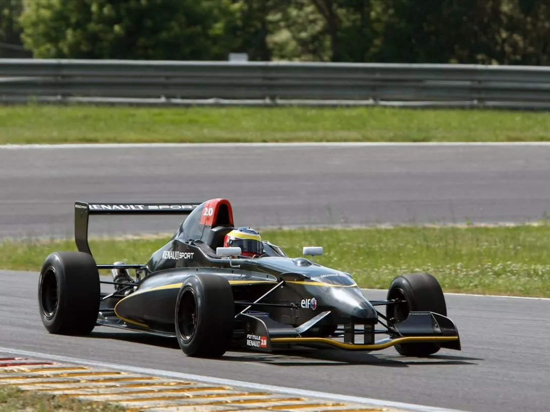 Renault 2.0 Race Car