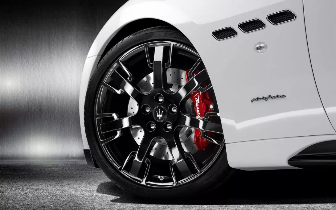 Maserati GranTurismo S MC Sport Line