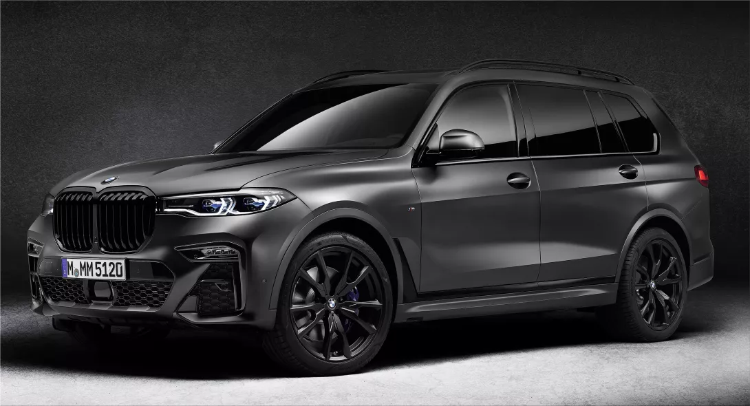 BMW X7 Dark Shadow Edition