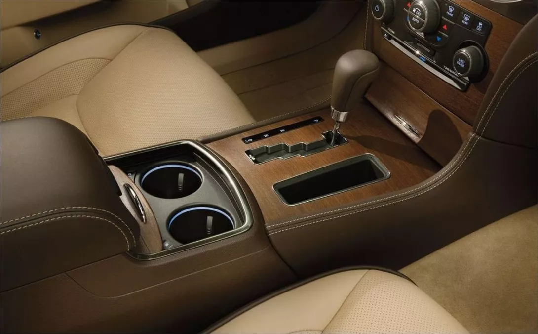 Chrysler 300 Luxury Sedan