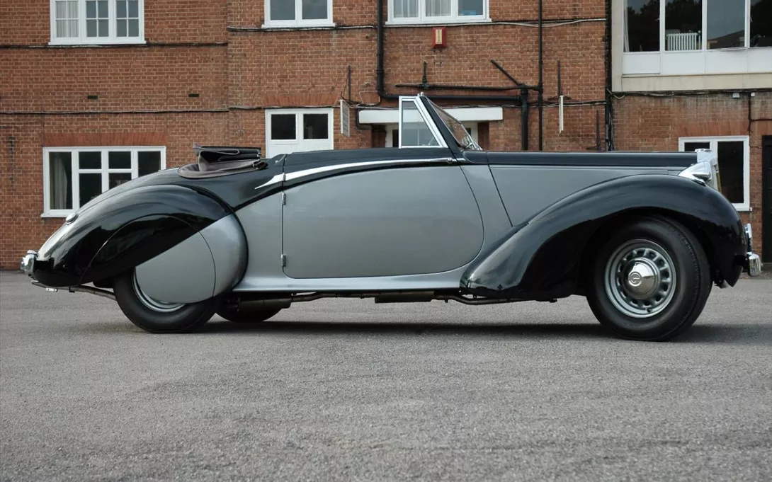 Daimler DB18 is set for auction
