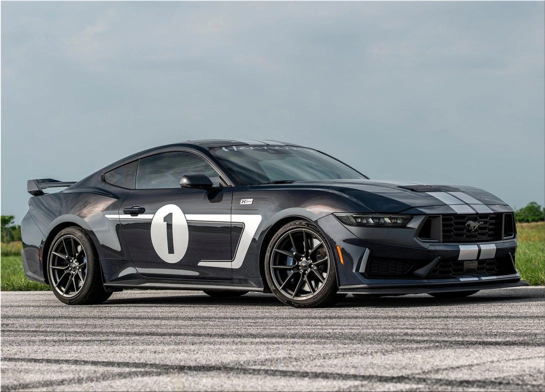 Hennessey H850 Mustang Dark Horse