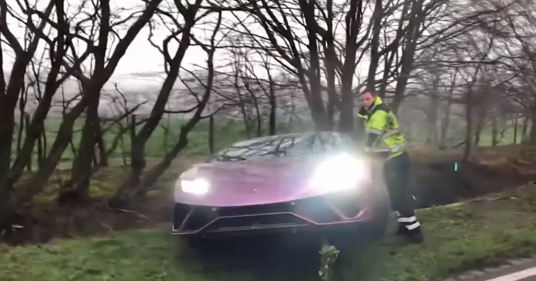 Lamborghini Huracan abandoned in a ditch