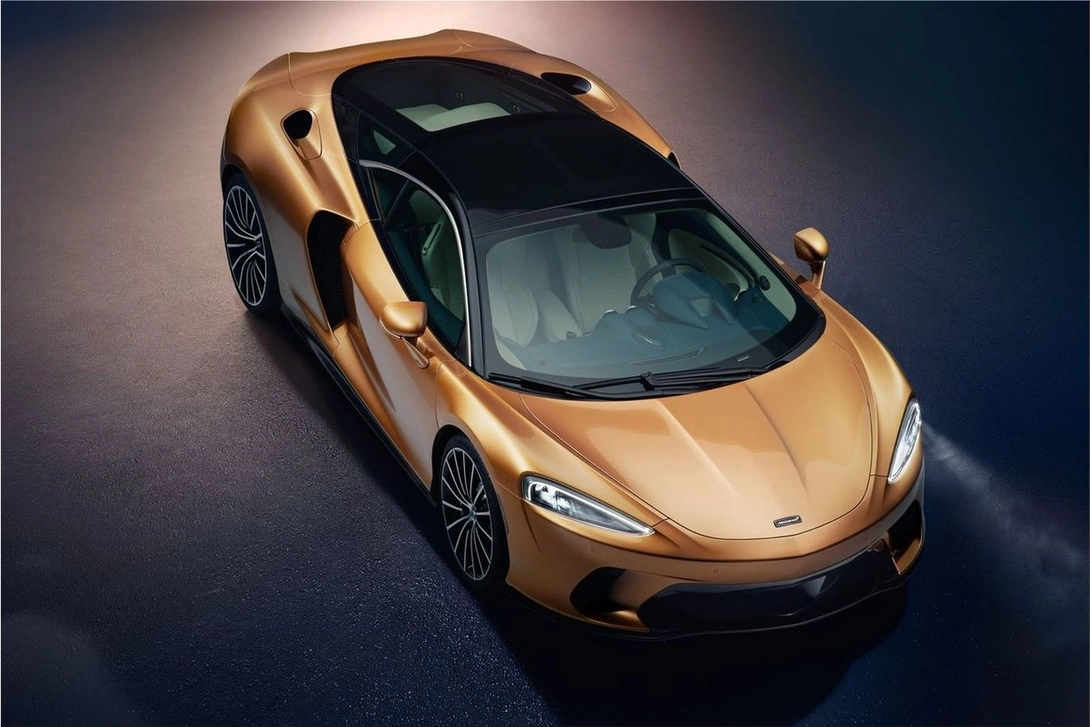 2020 McLaren GT: 0 to 100 km / h in 3.2s